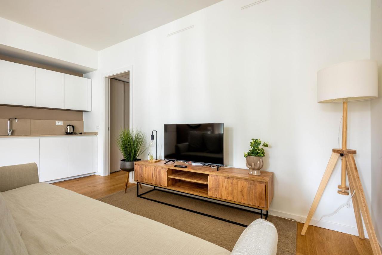 Luvi - De Rolandi - Il Cortile Milano Apartment ภายนอก รูปภาพ